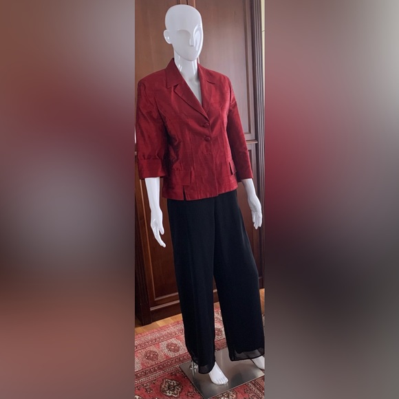 Gorgeous burgundy like dark red shiny 100% silk blazer 3/4 sleeves pocket caps 8 - Picture 2 of 10